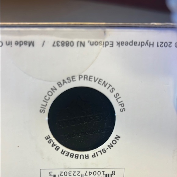 Hydrapeak Orange Slim Can Cooler - Picture 4 of 9